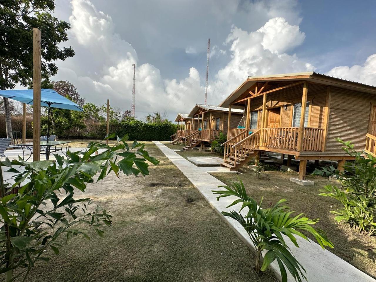 Tuquil-Ha Bed and Breakfast Ladyville Εξωτερικό φωτογραφία